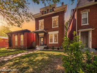224 St Joseph St, Louisville, KY 40203