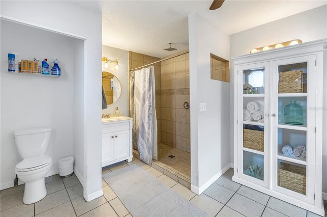 4945 34TH AVENUE N, St Petersburg, FL 33710