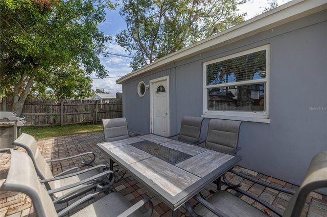 4945 34TH AVENUE N, St Petersburg, FL 33710