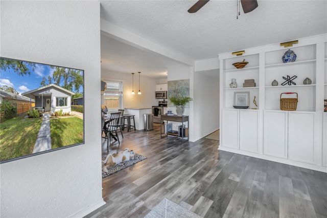 4945 34TH AVENUE N, St Petersburg, FL 33710