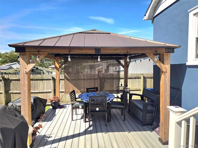 96 Trafalgar Drive, Shirley, NY 11967