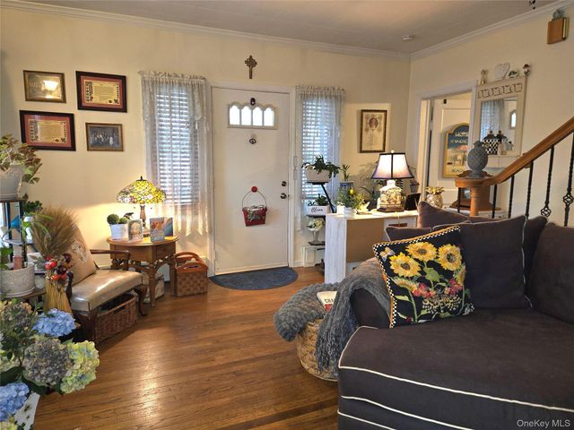 96 Trafalgar Drive, Shirley, NY 11967
