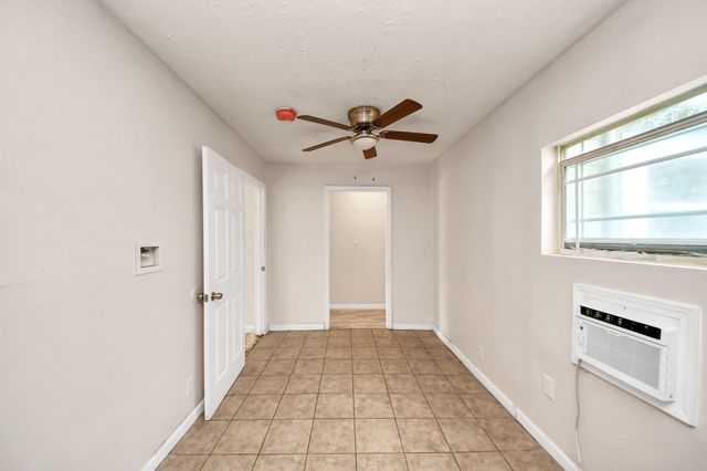 10506 Sierra Drive, Houston, TX 77051