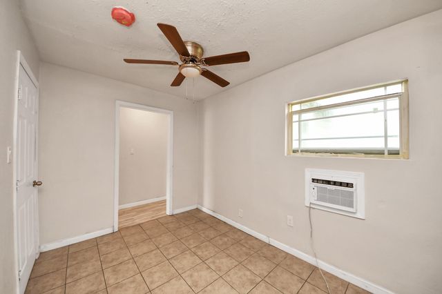 10506 Sierra Drive, Houston, TX 77051