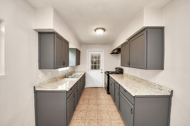 10506 Sierra Drive, Houston, TX 77051