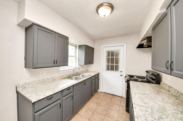 10506 Sierra Drive, Houston, TX 77051