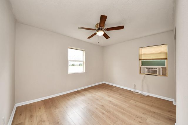 10506 Sierra Drive, Houston, TX 77051