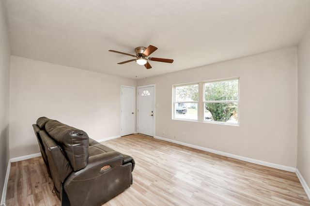 10506 Sierra Drive, Houston, TX 77051