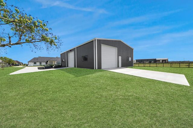 7723 Stratford Hall Drive, Rosharon, TX 77583