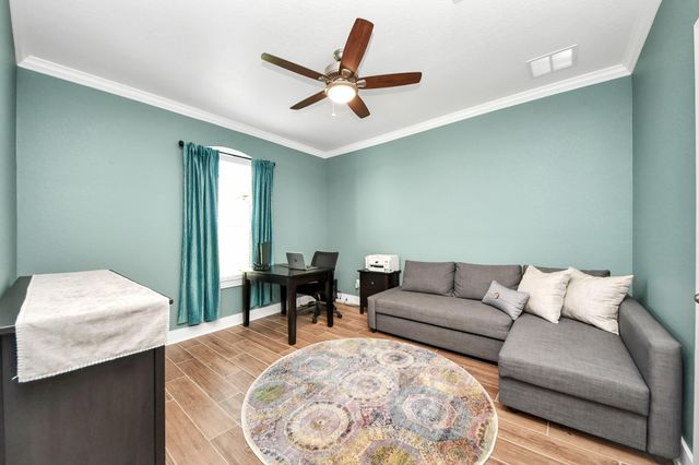 7723 Stratford Hall Drive, Rosharon, TX 77583