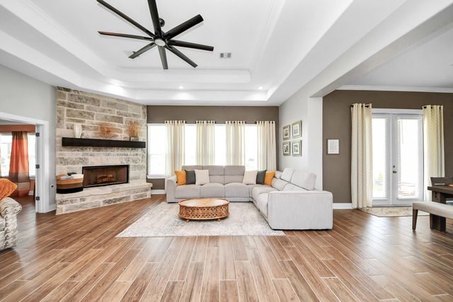 7723 Stratford Hall Drive, Rosharon, TX 77583