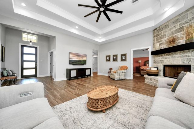 7723 Stratford Hall Drive, Rosharon, TX 77583