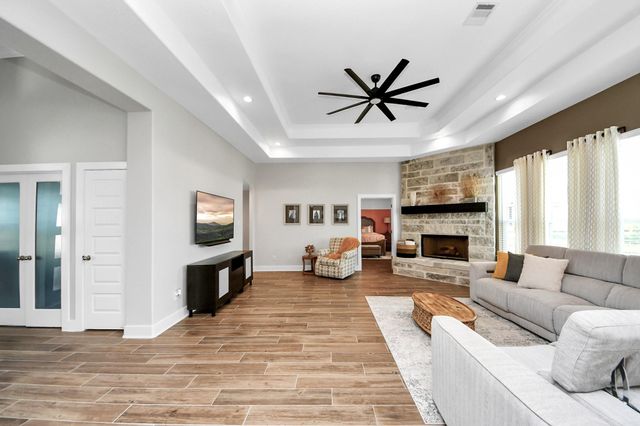 7723 Stratford Hall Drive, Rosharon, TX 77583