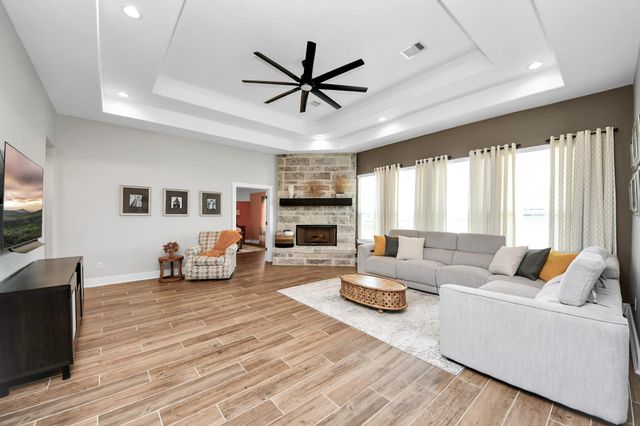 7723 Stratford Hall Drive, Rosharon, TX 77583