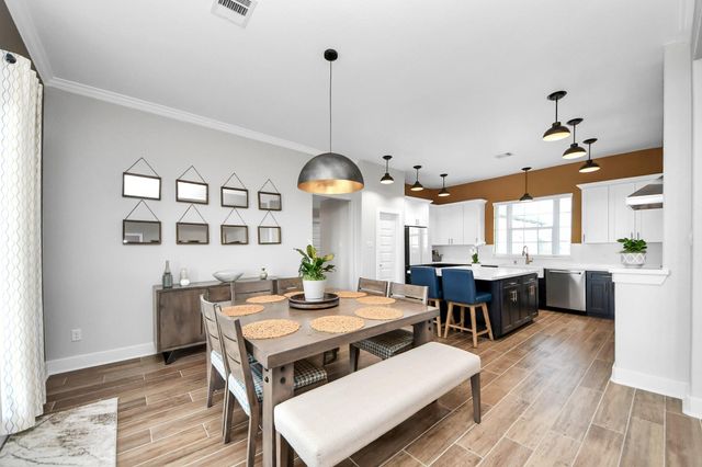 7723 Stratford Hall Drive, Rosharon, TX 77583