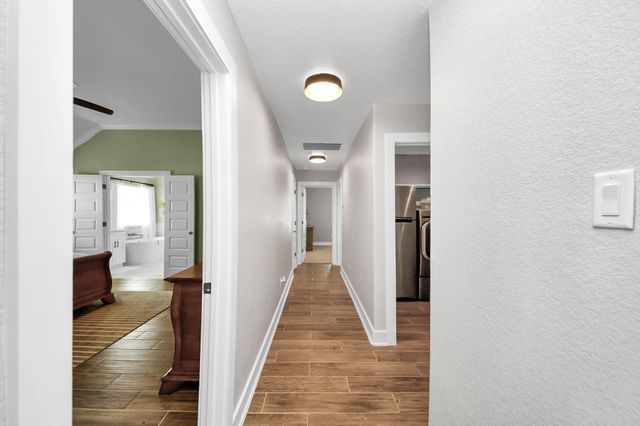 7723 Stratford Hall Drive, Rosharon, TX 77583