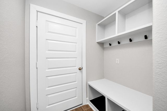 7723 Stratford Hall Drive, Rosharon, TX 77583