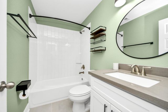 7723 Stratford Hall Drive, Rosharon, TX 77583