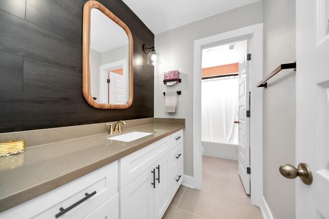 7723 Stratford Hall Drive, Rosharon, TX 77583