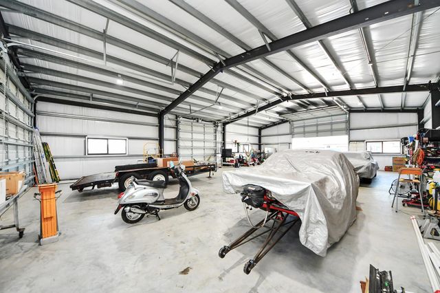 7723 Stratford Hall Drive, Rosharon, TX 77583