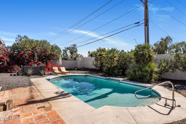 5117 E BECK Lane, Scottsdale, AZ 85254