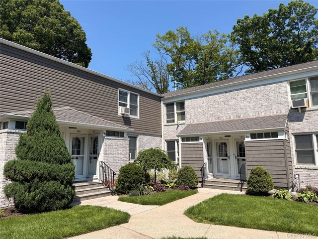 54 Glen Keith Road L, Glen Cove, NY 11542