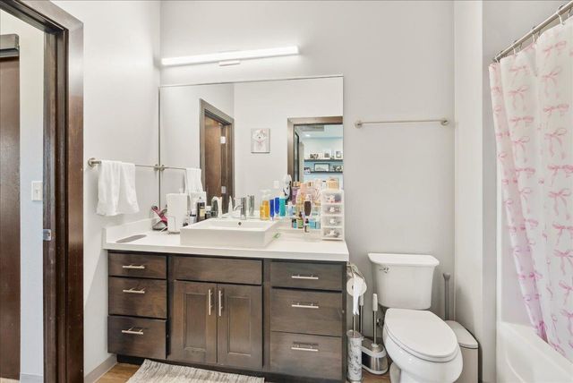 250 State St Apt 303, Cedar Falls, IA 50613