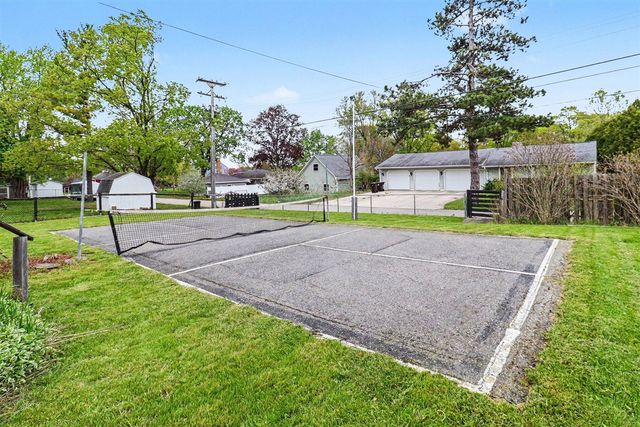 517 Ives Avenue, Big Rapids, MI 49307
