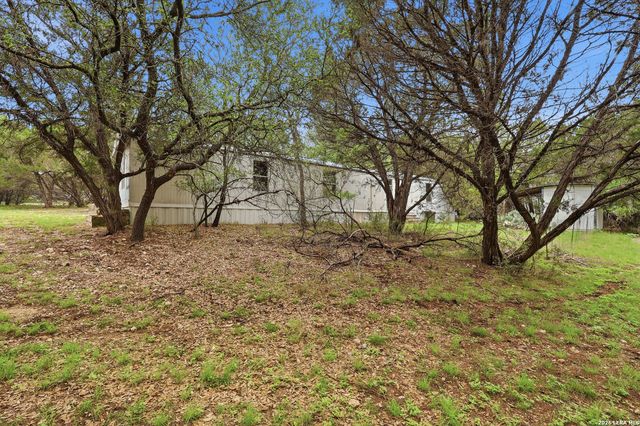 906 QAPPUELLA DR, Canyon Lake, TX 78133