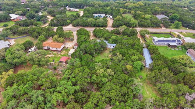 906 QAPPUELLA DR, Canyon Lake, TX 78133