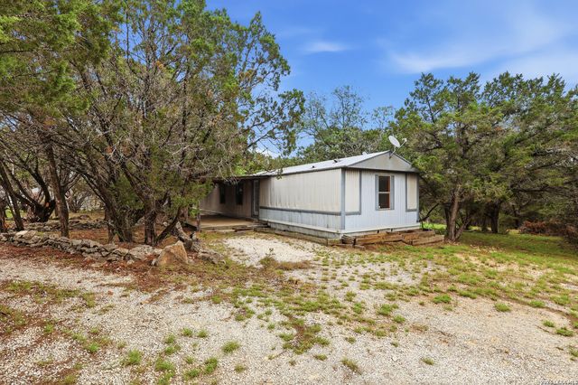 906 QAPPUELLA DR, Canyon Lake, TX 78133