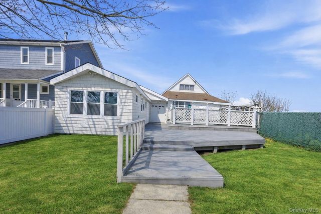 631 Cross Bay Boulevard, Broad Channel, NY 11693
