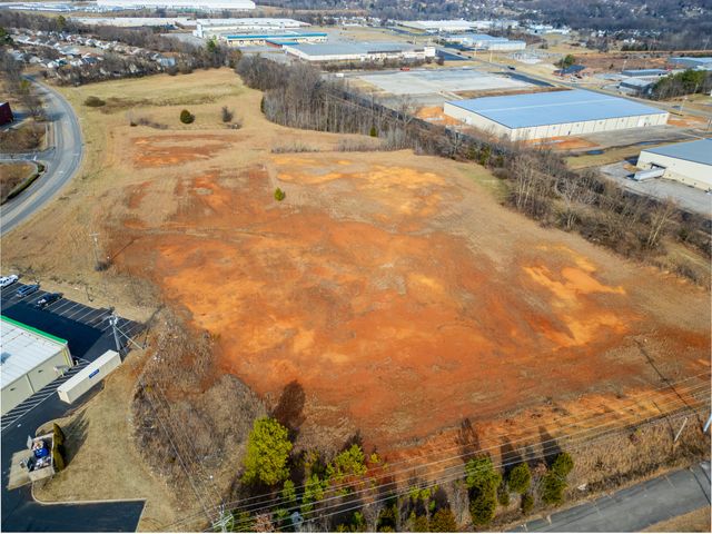 1 17th Ave, E, Springfield, TN 37172