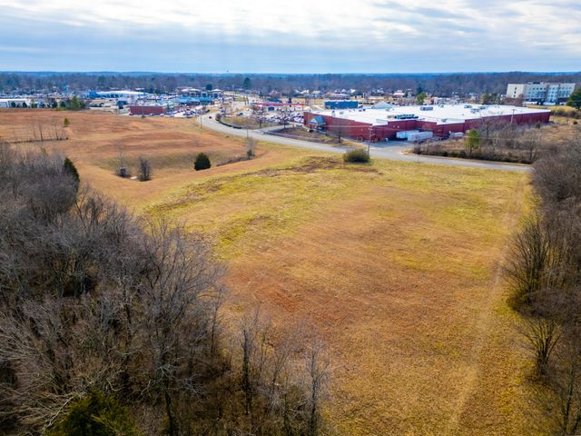 1 17th Ave, E, Springfield, TN 37172