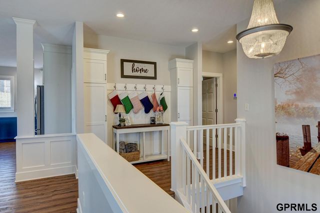 8523 Riverdale Road, Plattsmouth, NE 68046