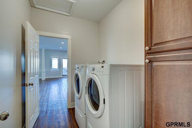 8523 Riverdale Road, Plattsmouth, NE 68046