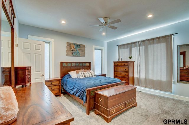 8523 Riverdale Road, Plattsmouth, NE 68046