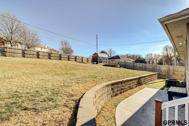 8523 Riverdale Road, Plattsmouth, NE 68046