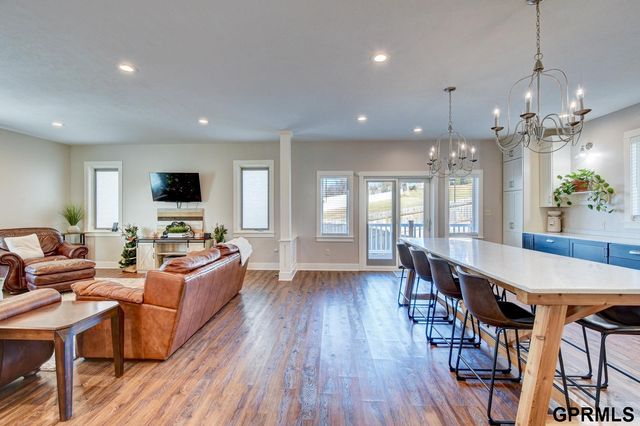 8523 Riverdale Road, Plattsmouth, NE 68046