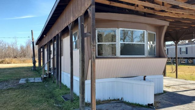 422 Sharnell Drive, Houma, LA 70364