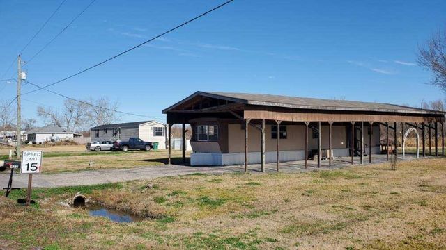 422 Sharnell Drive, Houma, LA 70364