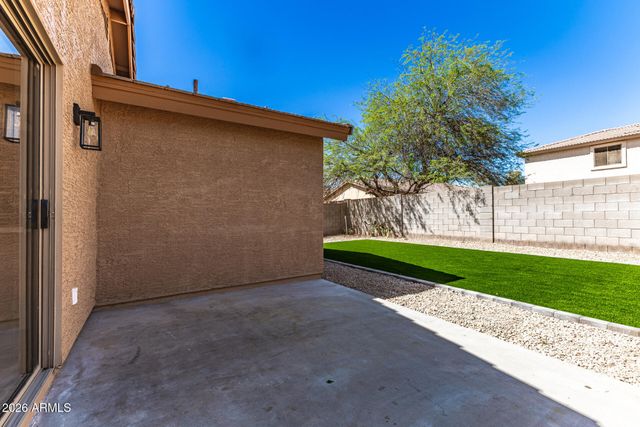 6210 W SOUTHGATE Street, Phoenix, AZ 85043