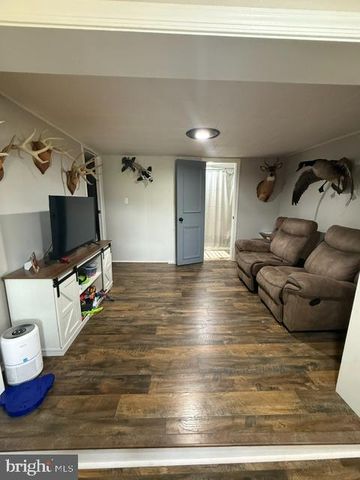 2312 CRALEY RD, Windsor, PA 17366