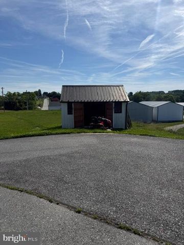 2312 CRALEY RD, Windsor, PA 17366