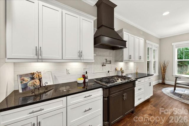 1624 Brook Road, Charlotte, NC 28205