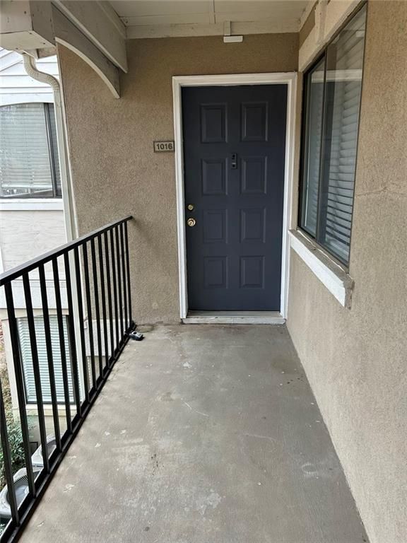 1016 Wingate Way, Atlanta, GA 30350