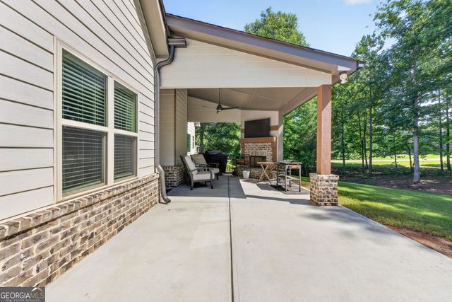 305 Preakness Way, Forsyth, GA 31029