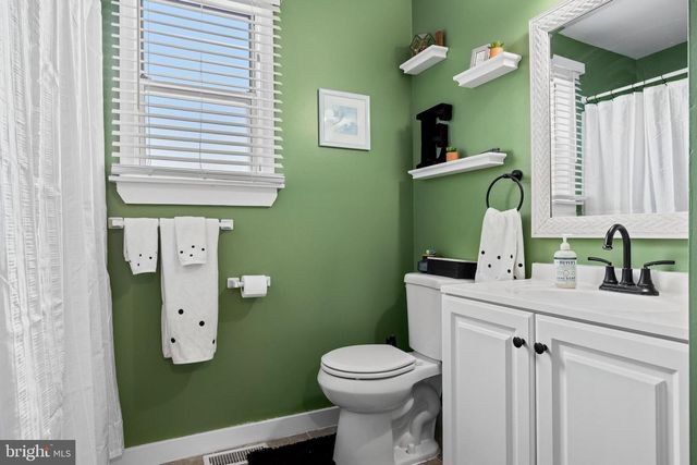 71 EDINBURGH RD, Blackwood, NJ 08012