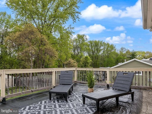 71 EDINBURGH RD, Blackwood, NJ 08012