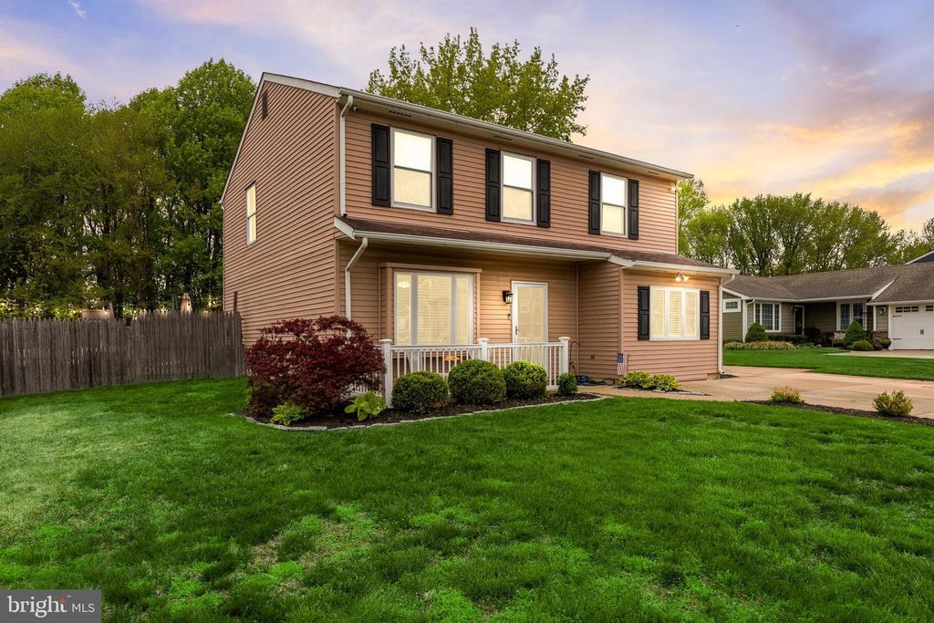 71 EDINBURGH RD, Blackwood, NJ 08012